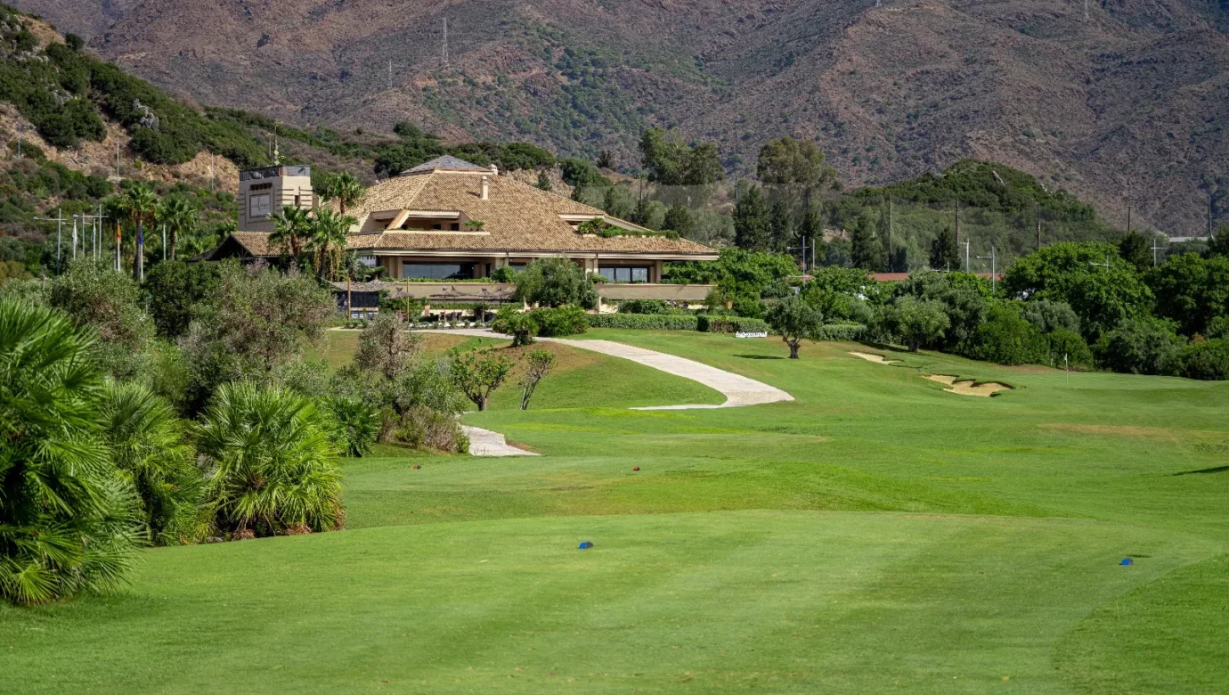 The essence of golf in Estepona, Valle Romano